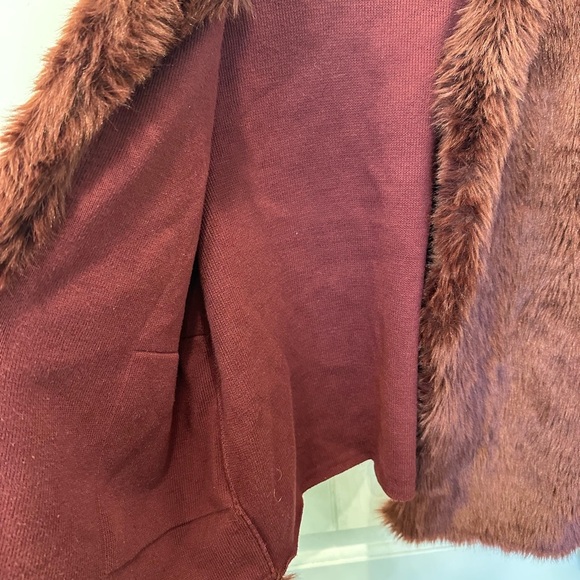 Banana Republic Faux Fur Sweater Open Cardigan Burgundy L - Picture 4 of 5